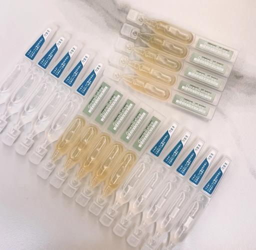 新年煥新顏 精簡彩妝護膚品推薦與選購指南